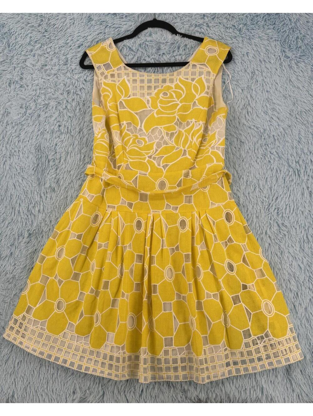 Signature by Robbie Bee Applique Dress Yellow White Women Size 12